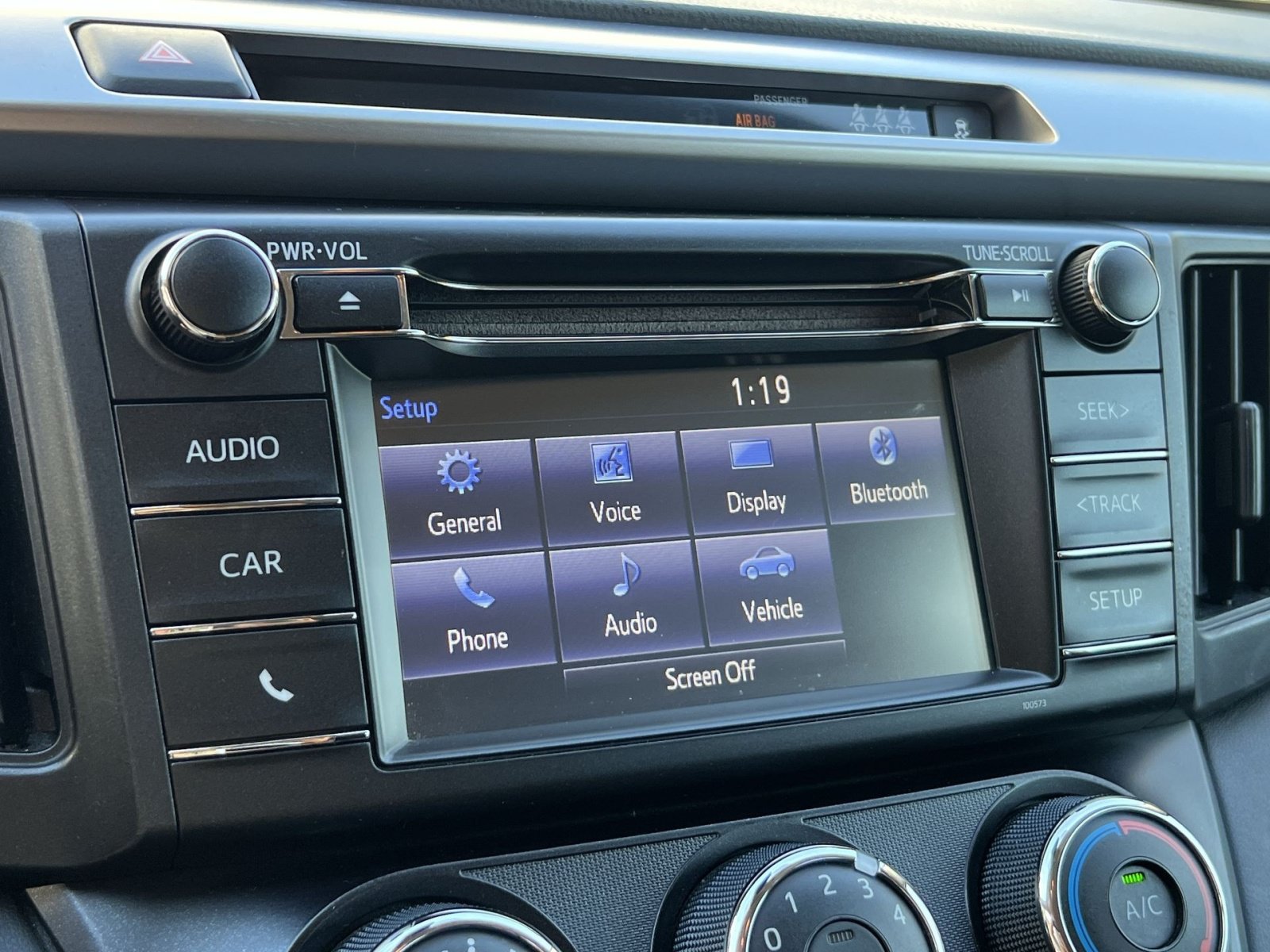 Used 2018 Toyota RAV4 LE w/ All Weather Liner Package AWD/4WD image 20