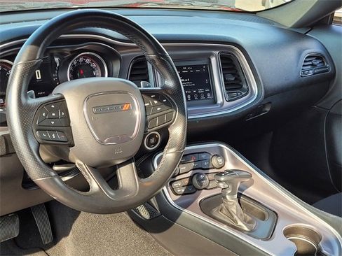 Used 2022 Dodge Challenger GT image 11