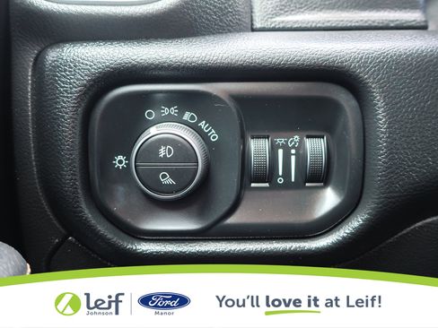 Used 2019 RAM 1500 Laramie image 15