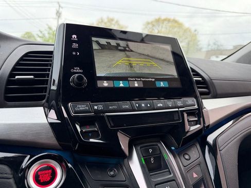 Used 2023 Honda Odyssey Touring image 25