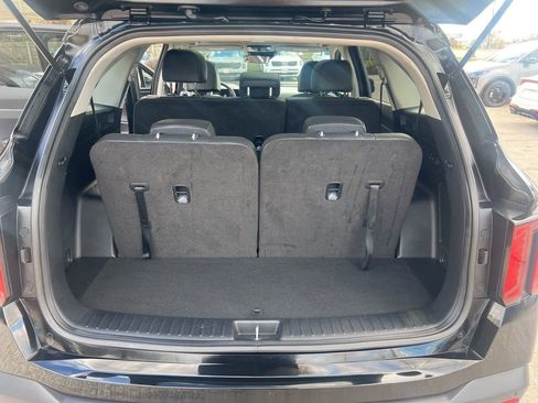 Certified 2025 Kia Sorento S w/ Panoramic Sunroof Package image 12