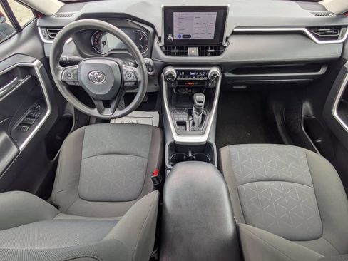 Used 2025 Toyota RAV4 XLE AWD/4WD image 14