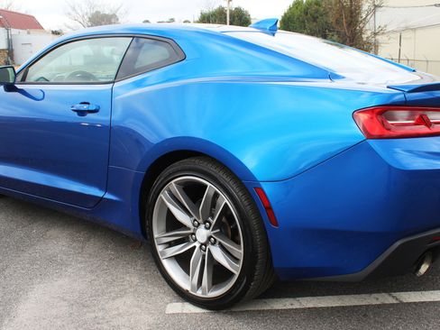 Used 2017 Chevrolet Camaro LT w/ RS Package image 13