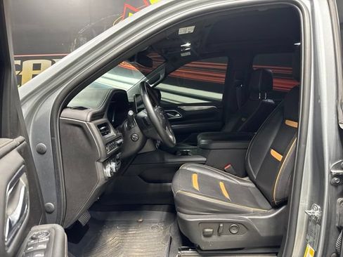Used 2023 GMC Yukon XL AT4 w/ AT4 Premium Plus Package AWD/4WD image 4