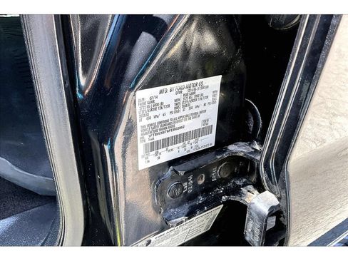 Used 2015 Ford F350 Lariat w/ Lariat Ultimate Package AWD/4WD image 38