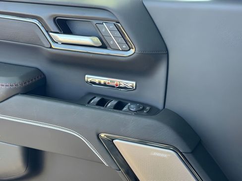 New 2026 GMC Sierra 1500 AT4X AWD/4WD image 11