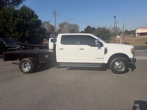 Used 2022 Ford F350 XLT w/ XLT Premium Package AWD/4WD image 4