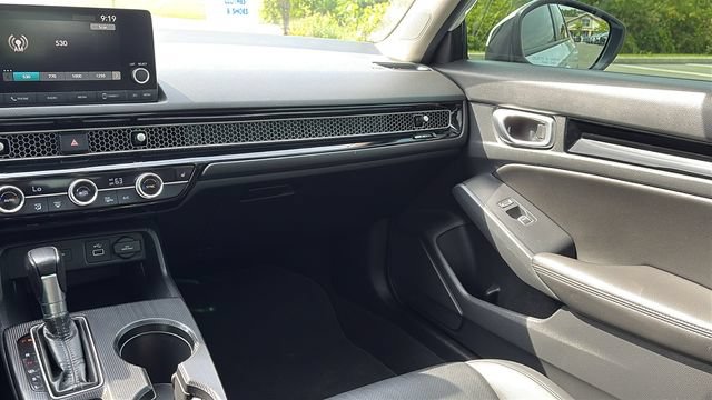 Used 2024 Honda Civic EX-L image 25