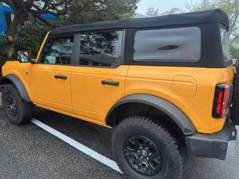 Used 2022 Ford Bronco Wildtrak image 5