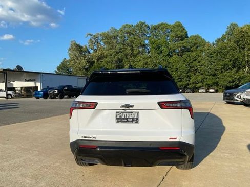 Used 2026 Chevrolet Equinox RS w/ LPO, Floor Liner Package FWD image 4