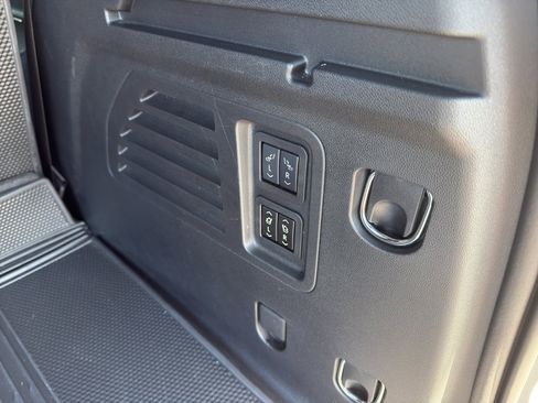 Used 2024 GMC Acadia Denali w/ Super Cruise Package image 33