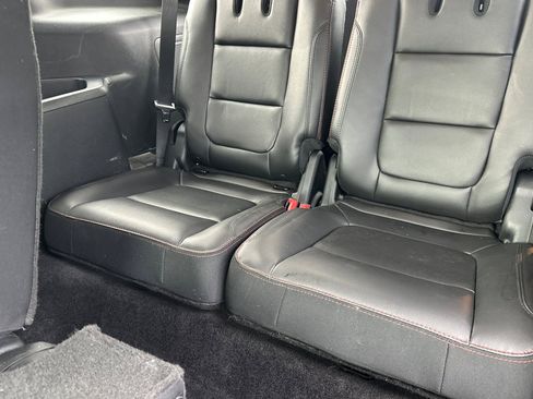 Used 2017 Ford Explorer Sport image 18