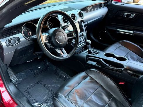 Used 2020 Ford Mustang Premium RWD image 23