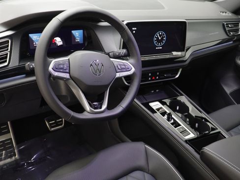 New 2026 Volkswagen Atlas Cross Sport SEL Premium R-Line image 6