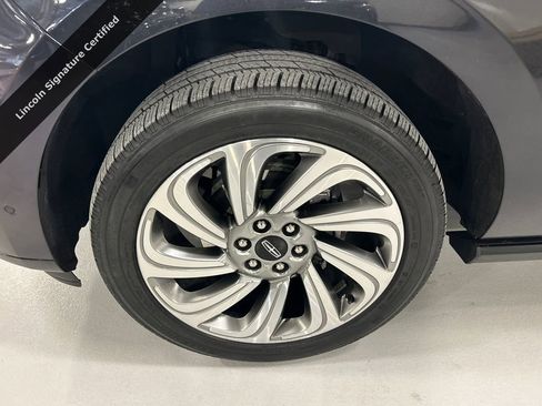 Certified 2023 Lincoln Navigator L Reserve image 8