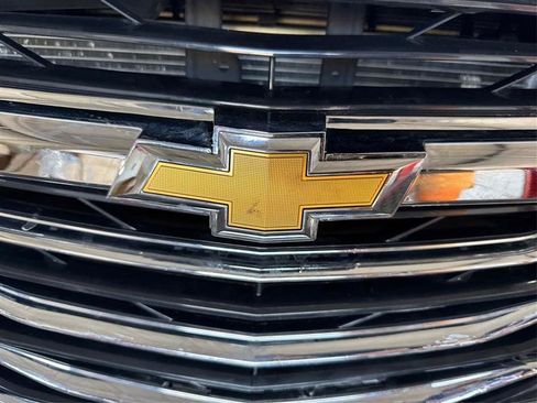 Used 2023 Chevrolet Malibu LT FWD image 23
