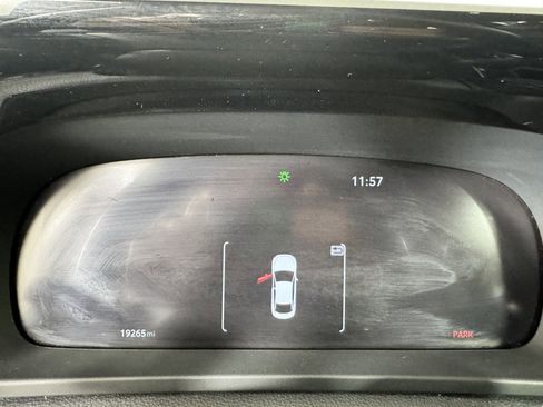 Used 2025 Toyota Crown image 17