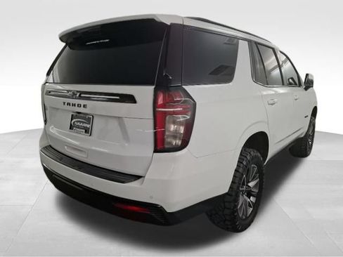 Used 2024 Chevrolet Tahoe Z71 w/ Luxury Package AWD/4WD image 7