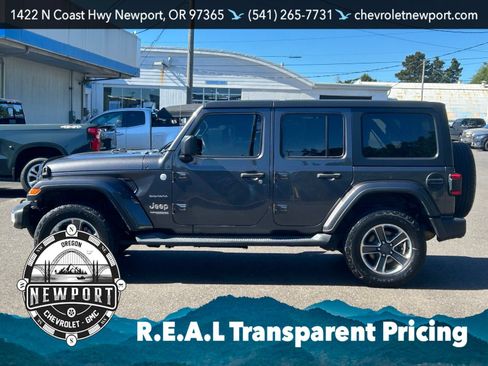 Used 2019 Jeep Wrangler Unlimited Sahara AWD/4WD image 8