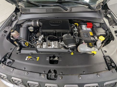 Used 2023 Jeep Compass Trailhawk w/ Trailhawk Convenience Group AWD/4WD image 26