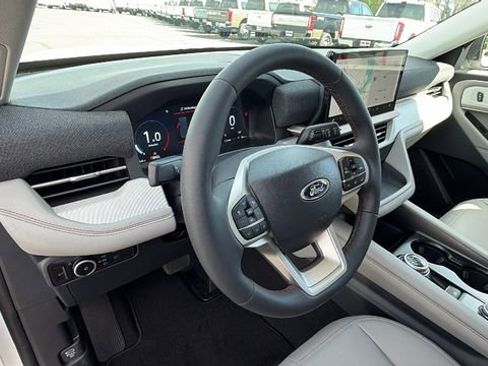 New 2026 Ford Explorer Active w/ Active Comfort Package image 31