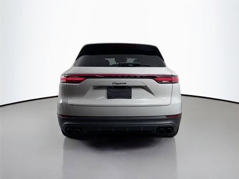 Certified 2023 Porsche Cayenne Platinum Edition AWD/4WD image 6