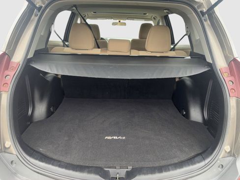 Used 2013 Toyota RAV4 XLE AWD/4WD image 21