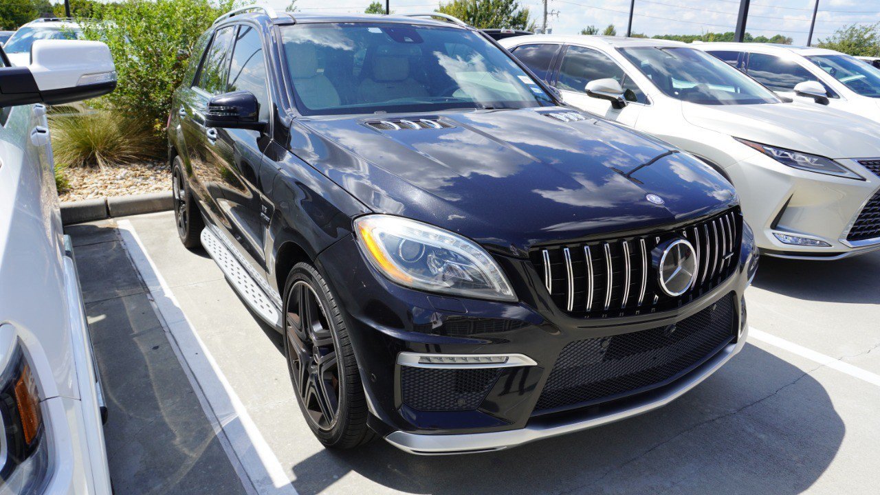 Used 2015 Mercedes-Benz ML 63 AMG 4MATIC image 3