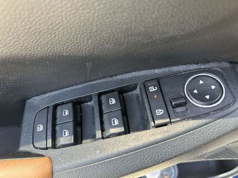 Certified 2024 Kia Seltos EX FWD image 15