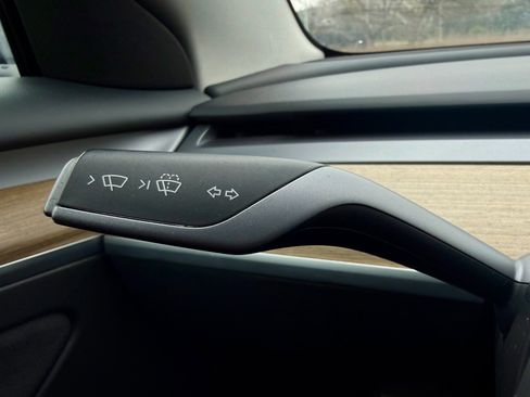 Used 2023 Tesla Model 3 Standard Range image 42