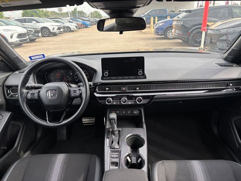 Used 2025 Honda Civic Sport image 32