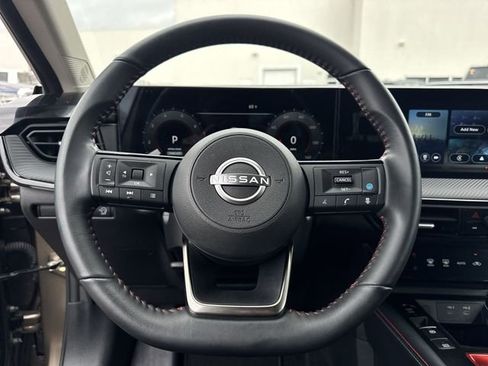 Used 2025 Nissan Kicks SR image 16