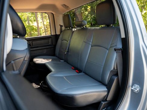 Used 2020 RAM 3500 Tradesman w/ Chrome Appearance Group image 31