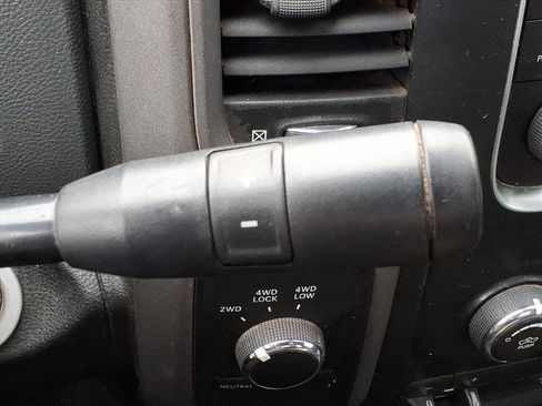 Used 2016 RAM 3500 Tradesman w/ Chrome Appearance Group image 17