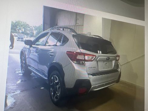 Used 2019 Subaru Crosstrek 2.0i Limited w/ Moonroof Package w/Navigation AWD/4WD image 11