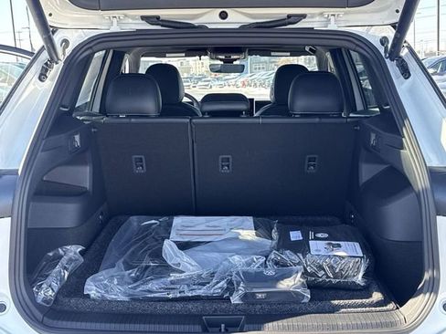 New 2026 Volkswagen Tiguan SE R-Line FWD image 10
