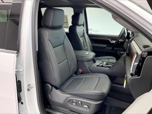 New 2026 GMC Sierra 2500 Denali w/ Denali Reserve Package image 9