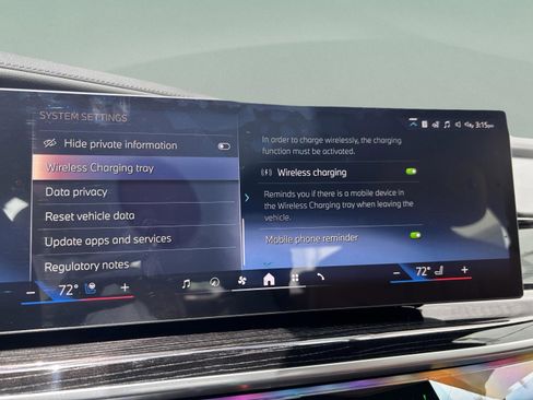 Used 2025 BMW 740i w/ Premium Package image 21