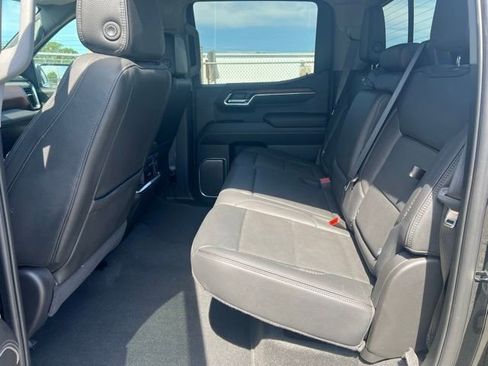 Used 2024 GMC Sierra 1500 Denali w/ Denali Reserve Package AWD/4WD image 18