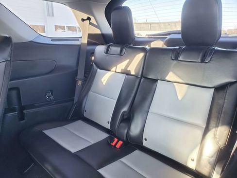 Certified 2022 Ford Explorer XLT w/ Equipment Group 202A image 28