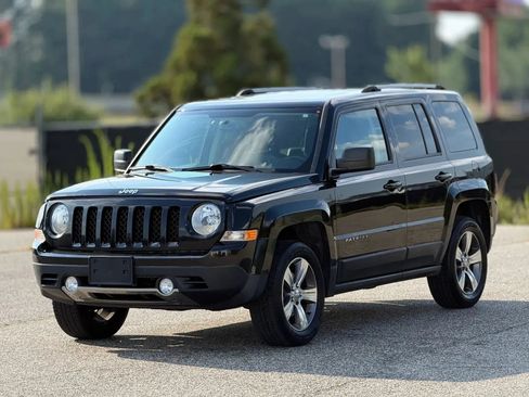 Used 2016 Jeep Patriot High Altitude AWD/4WD image 6