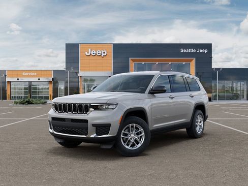 New 2026 Jeep Grand Cherokee L Laredo AWD/4WD image 1