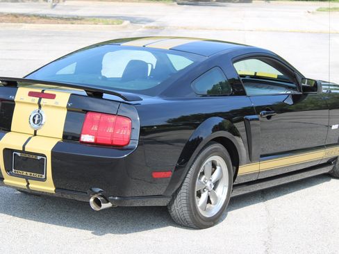 Used 2006 Ford Mustang GT RWD image 19
