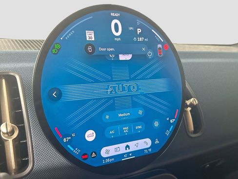 Certified 2025 MINI Cooper Countryman S w/ Comfort Package Max image 19