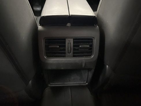 Used 2024 Nissan Rogue S AWD/4WD image 30