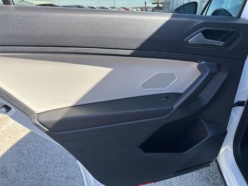 Used 2021 Volkswagen Tiguan SE R-Line image 56