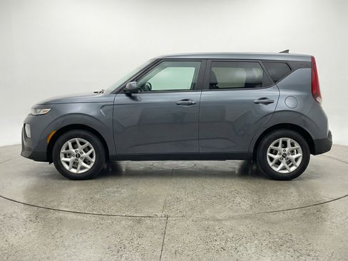 Used 2025 Kia Soul LX w/ LX Technology Package image 5
