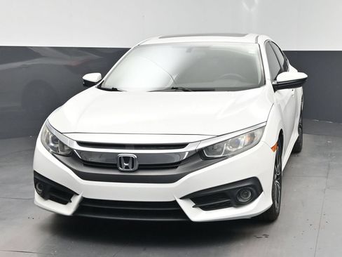 Used 2018 Honda Civic EX-L image 6