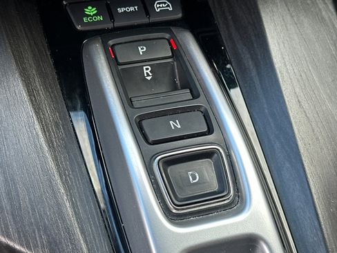 Used 2018 Honda Clarity Touring image 16