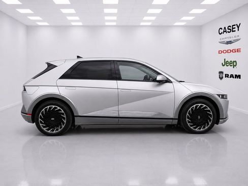 Used 2024 Hyundai Ioniq 5 Limited AWD/4WD image 2